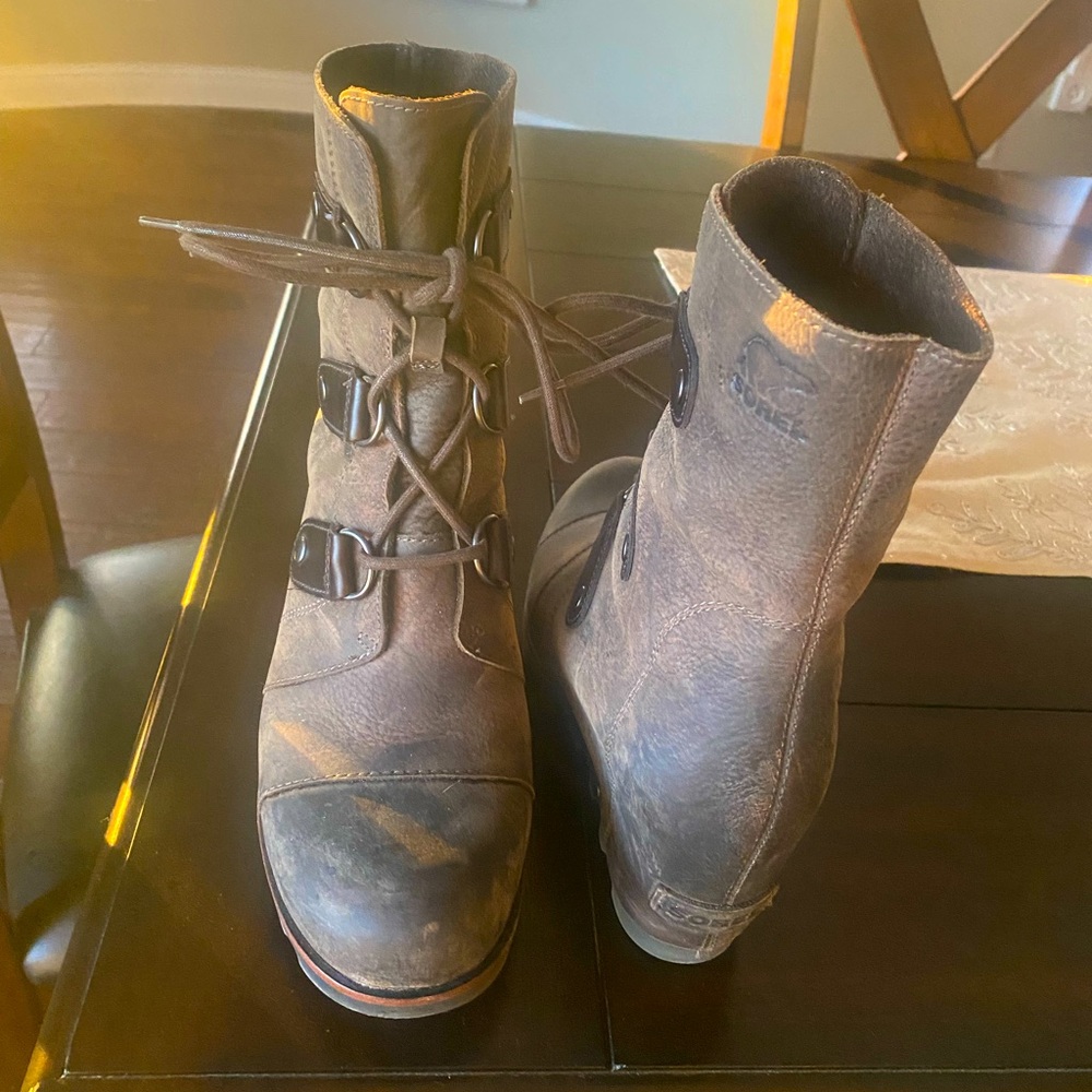 Sorel Joan Of The Arctic II wedge boots, brown size 8.5